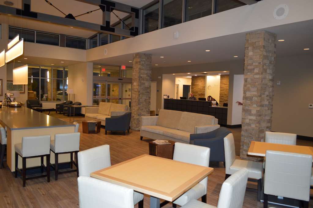 Best Western Plus Norman Interior foto